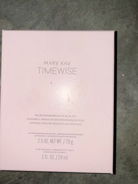 Mary Kay TimeWise Set — Light Pink Packaging